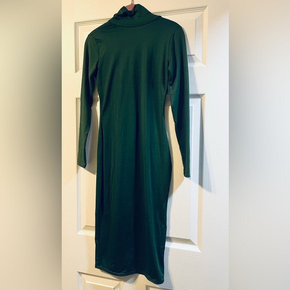 New! Bodycon Dress - Picture 4 of 4